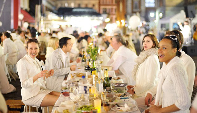 eating at white party